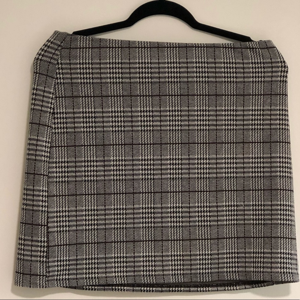 H&M pleated skirt